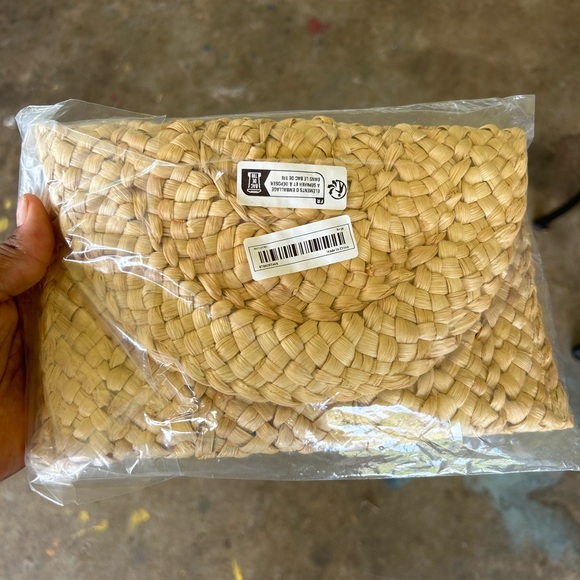 Hacienda Straw Clutch - Picture 5 of 6